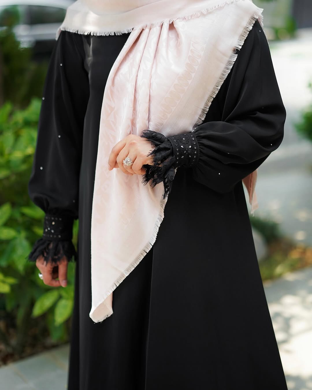 عبای نگین